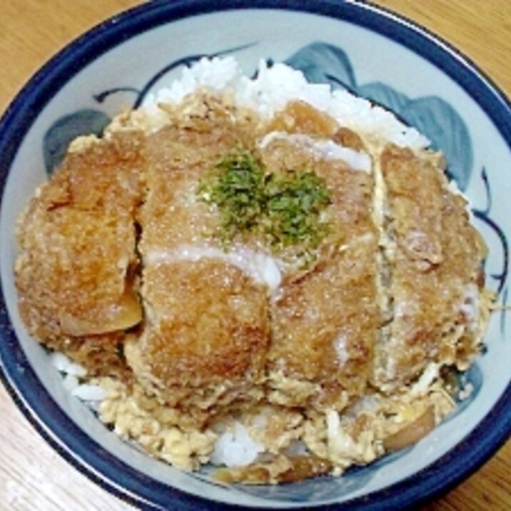 メンチカツ丼